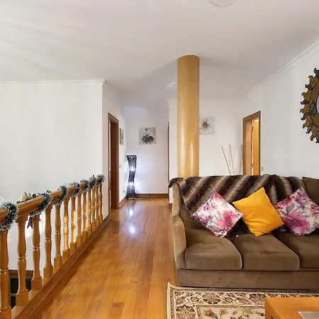 Casa De Santo Amaro *